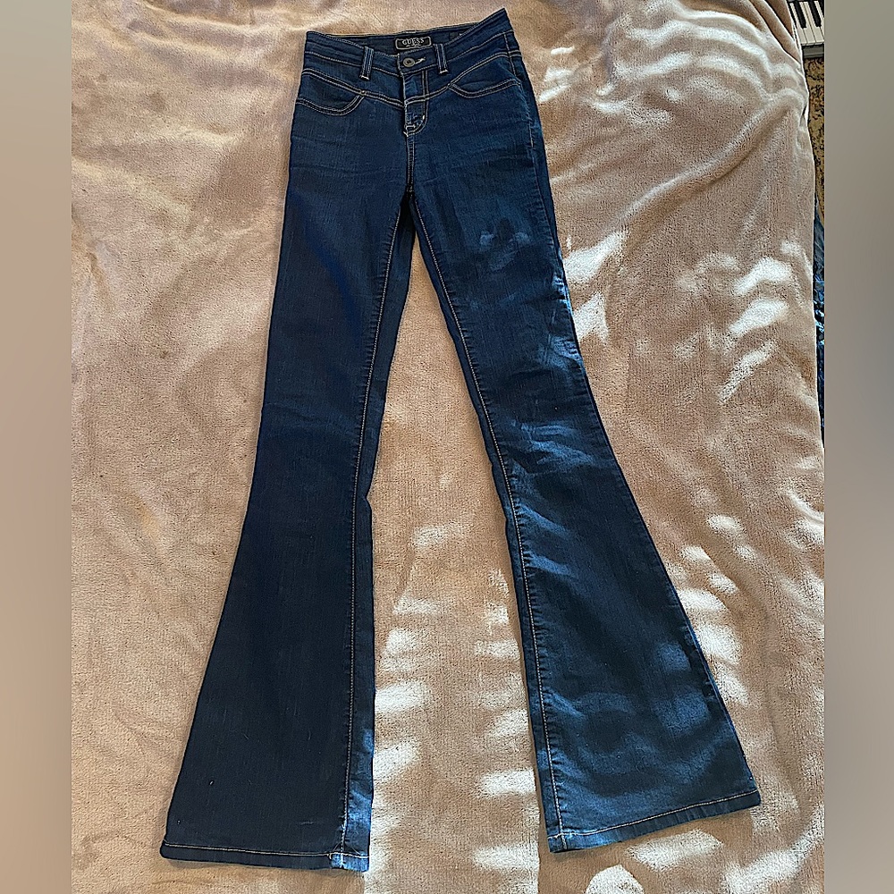 Guess Iconic Flare High-Waisted Jeans